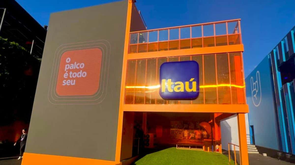 Stand do Itaú no The Town